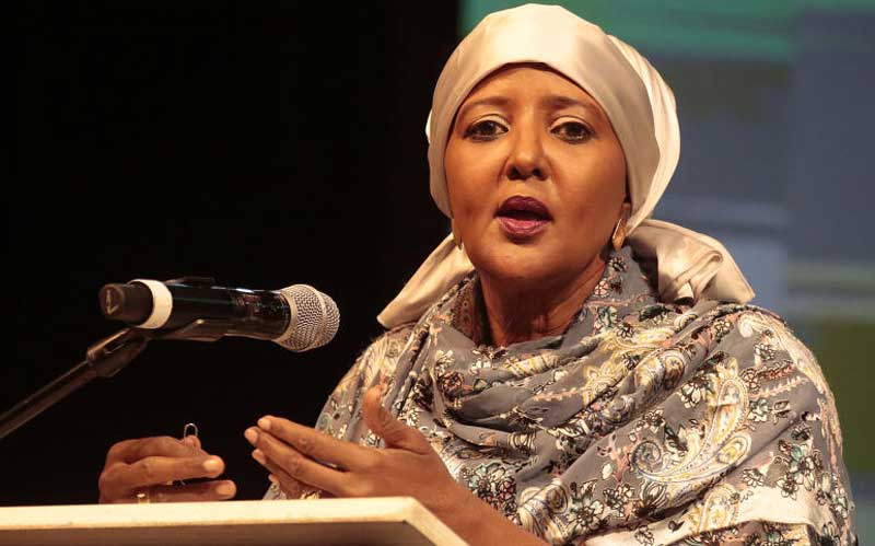 Amina Mohamed : Amina Mohamed Stock Fotos Und Bilder Getty Images ...