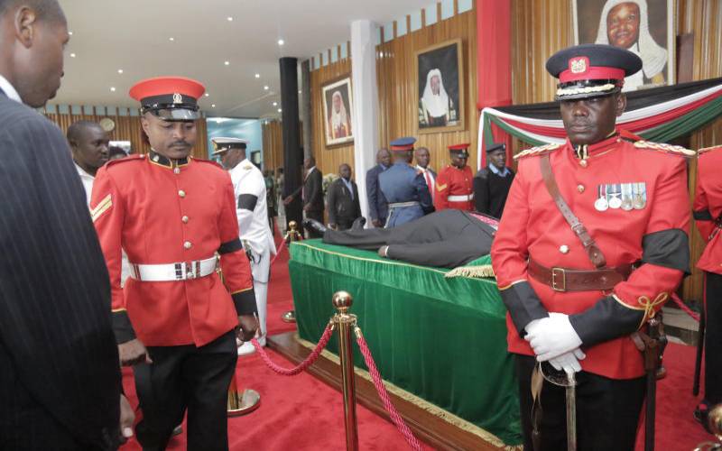 Lying in state and the role of the military explained