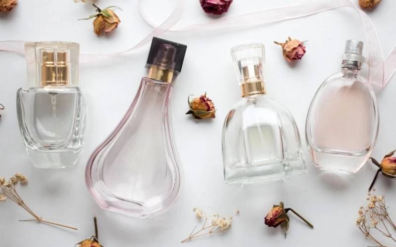 Perfume traders revel in sweet smell of profits