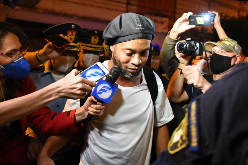 Ronaldinho tests positive for COVID-19