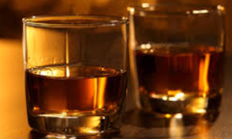 Bar owners unwittingly drive drinkers into illicit liquor through pricing