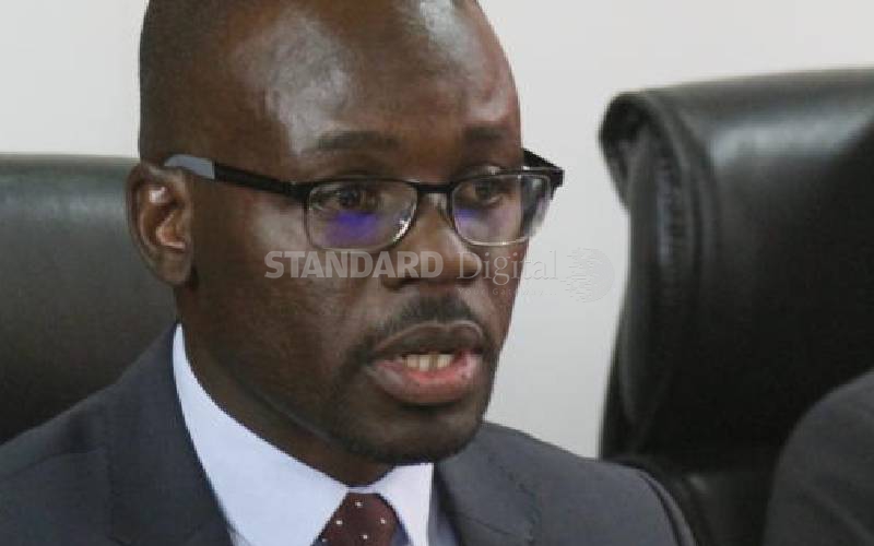 Senators want say in hiring of top auditor