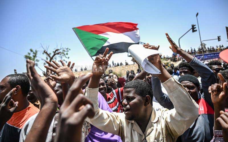 Sudan transition gets murky as AU deadline for power hand over nears