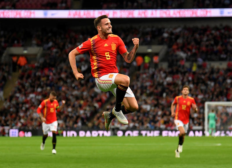 Top Man United target leaves fans guessing about next club with cyptic tweet
