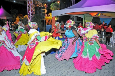 Carnivals and calypso in Trinidad