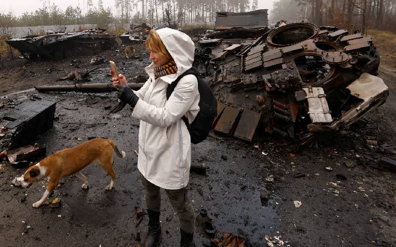 Descent into Hell: Ukrainians reclaim shelled homes near Kyiv