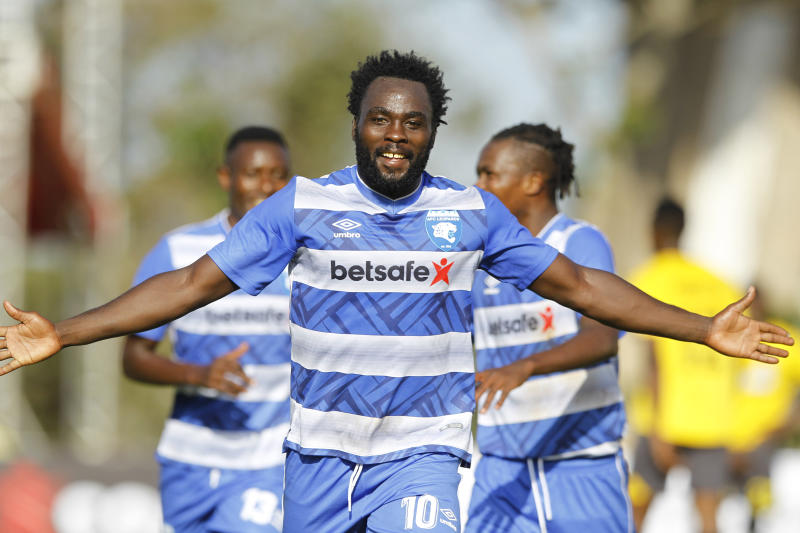 Elvis Rupia Claws Leopards To League Summit The Standard Sports