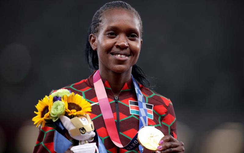  retain an Olympic 1500m title. 