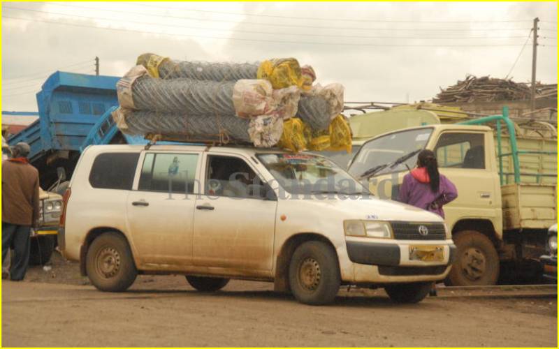 Probox ferrying chicken wire, Chaka- Kimahuri.