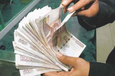Kenya police officers admit sending cash to bosses