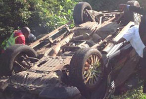 Kidero escapes accident, proceeds to funds drive