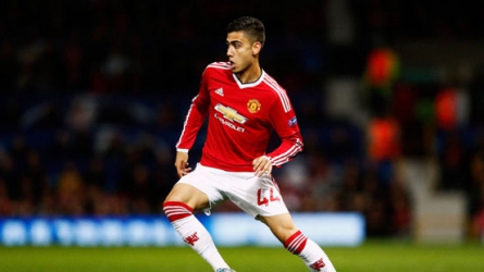 Manchester United midfielder Andreas Pereira joins Valencia on season-long loan