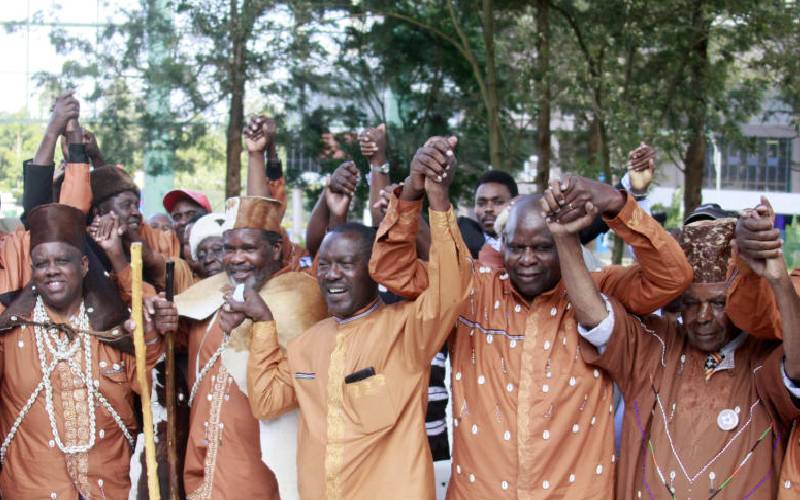 Kikuyu elders in Bondo to endorse Raila Odinga - The Standard