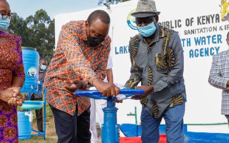 Share dossier on six judges with the public, Raila tells Uhuru