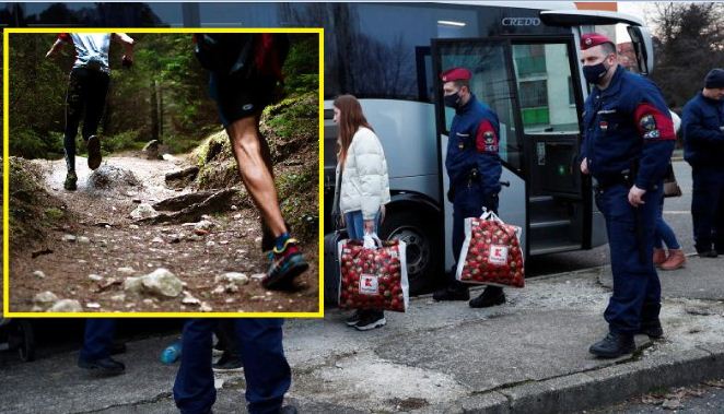 Three Brazilian football players flee Ukraine by bus and foot 
