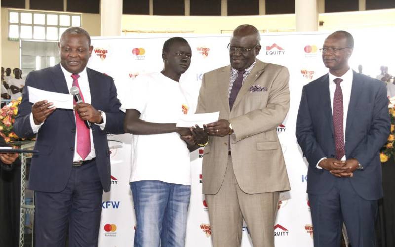 1,136 get Wings to Fly as bank, partners unveil scholarships