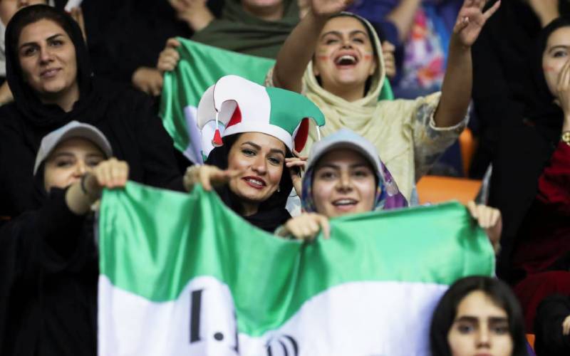 Iranian women snap up tickets for World Cup qualifier
