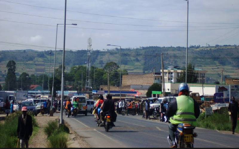 Irate mob lynches two suspected thugs in Bomet