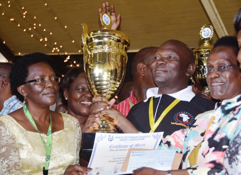 Siaya teacher voted principal of the year as annual fete ends