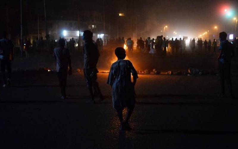 Sudan opposition leader says Bashir 'must leave'