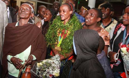 TRIUMPHANT RETURN: Rapturous welcome as second batch of athletes arrive