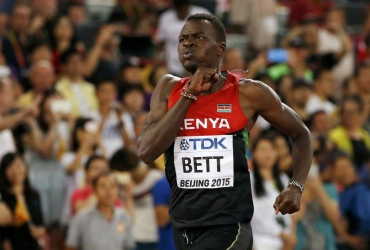 Uhuru’s ‘magic’ word to Bett before the historic 400m hurdles triumph