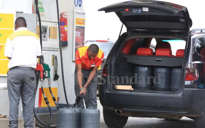 Drivers risking their lives by putting jerry cans in boot