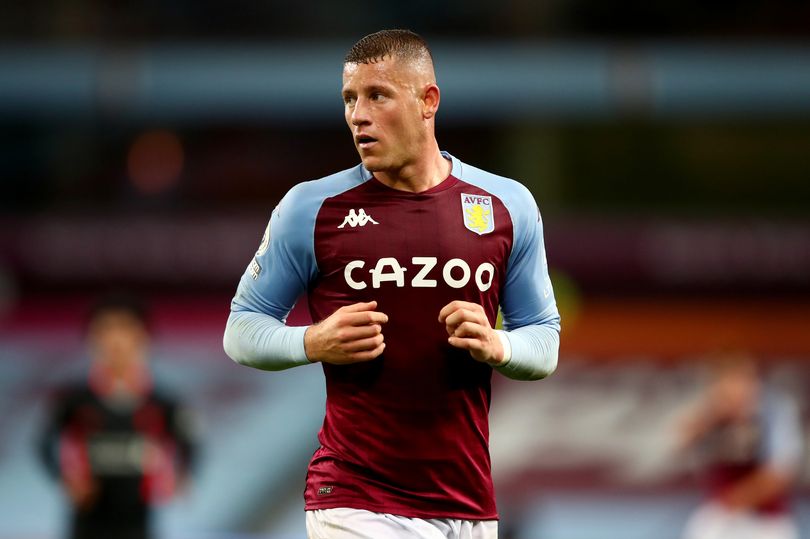 Aston Villa midfielder Ross 'kicked out of bar after row with staff'