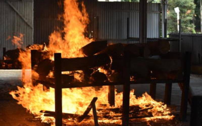 Changing attitudes see more non-Hindus go for cremation