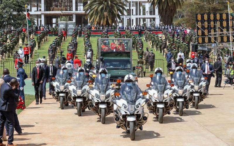 Uhuru's motorcade at Uhuru Gardens, Nairobi.