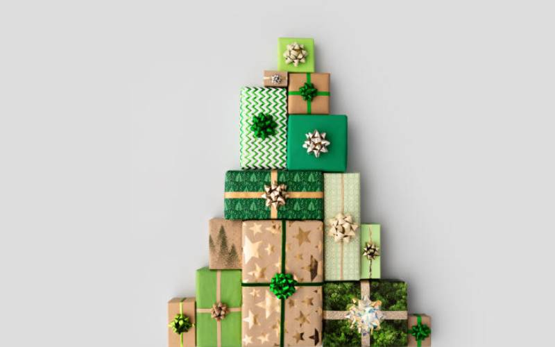 Go green when wrapping Xmas gifts