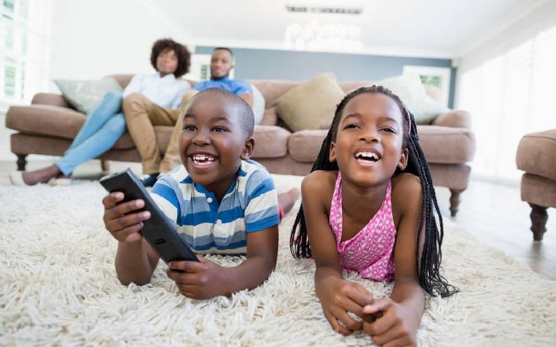 How to manage your children's screen time during holidays