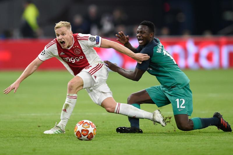 Man United in pole position for Donny van de Beek from Ajax