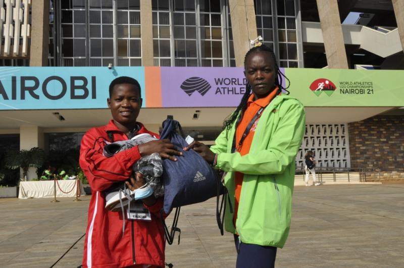 Kenya’s Moraa donates running kit to Burundian who competed in women’s 3000m with worn-out rubber shoes 