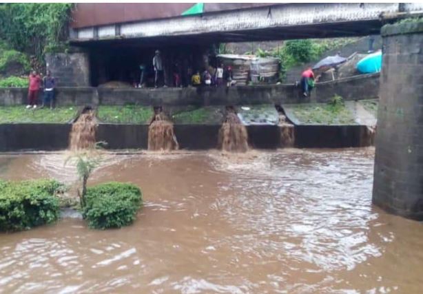 Motorists stranded as Nairobi- Nakuru Highway underpass floods
