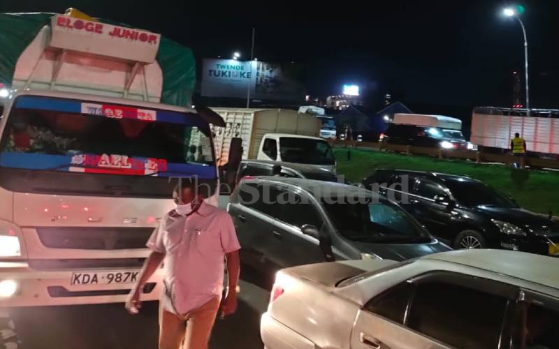 Motorists trying to beat Covid curfew stuck in Thika Road traffic, again