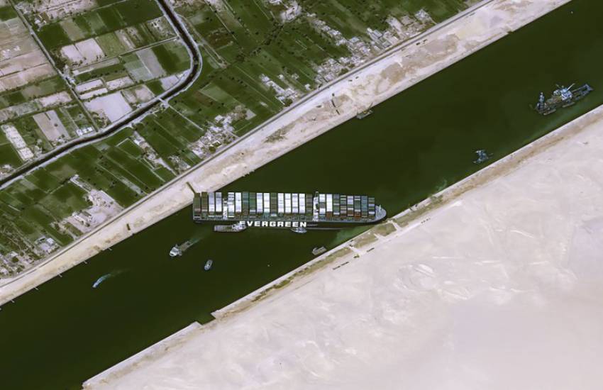 No timeline given for moving wedged ship from Suez Canal
