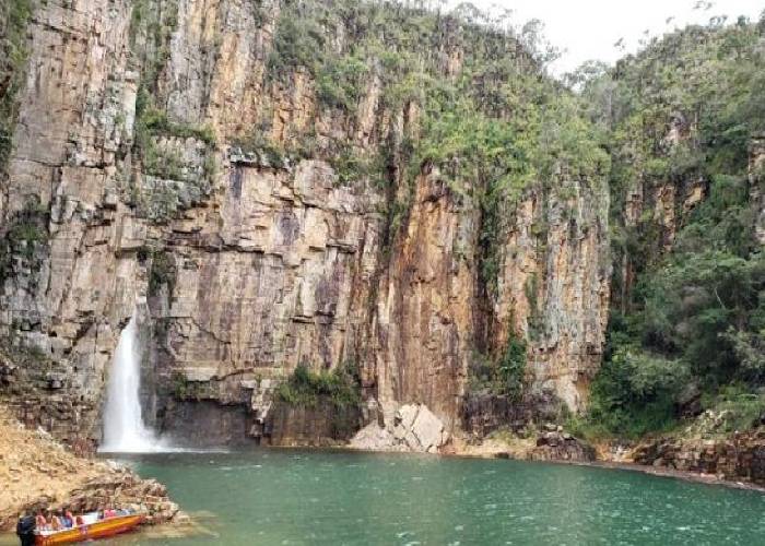 Seven dead, 3 missing after rock face collapse at Brazilian waterfall