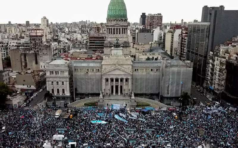 Thousands in Argentina march against new move to legalize abortion