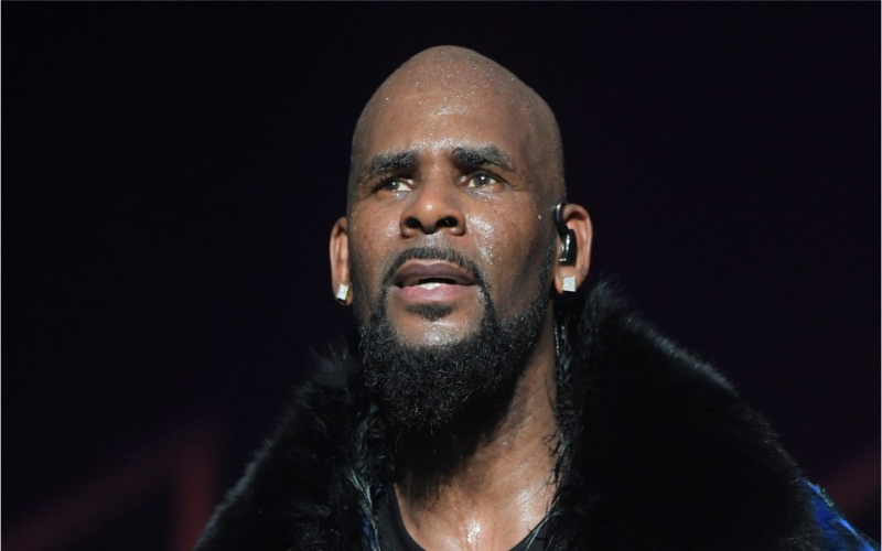 R. Kelly doesn't know how to read or write