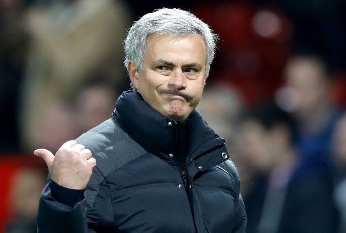 THIRD SEASON SYNDROME: Six indicators Jose Mourinho will be fired this season