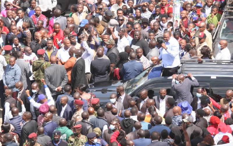 Uhuru breaks silence on Raila helicopter stoning 