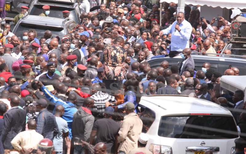 Uhuru: Choosing Raila doesn't mean other candidates are bad