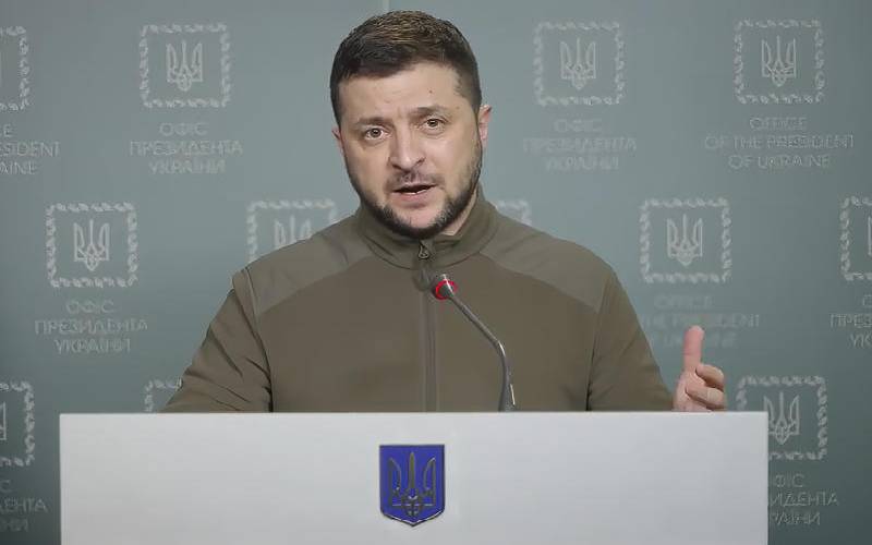 Ukraine calls for more arms, accuses Russia of destroying fuel and food depots