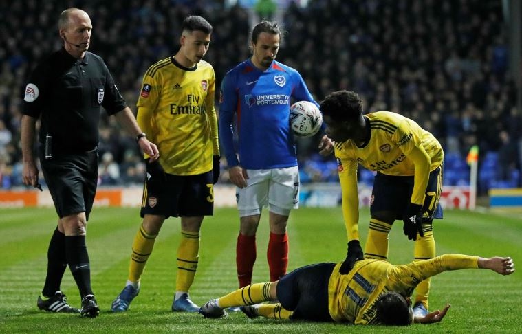 Arsenal star Torreira faces lengthy absence after fracturing ankle