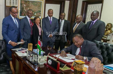 Battle shifts to Bonds after Uhuru’s assent to Bill