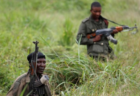 Kongo mengatakan harus melawan musuh bersama dengan Uganda saat tentara melintasi perbatasan