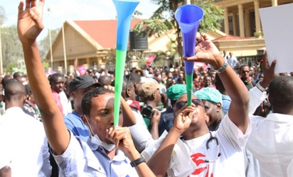 Doctors issue new conditions to end strike