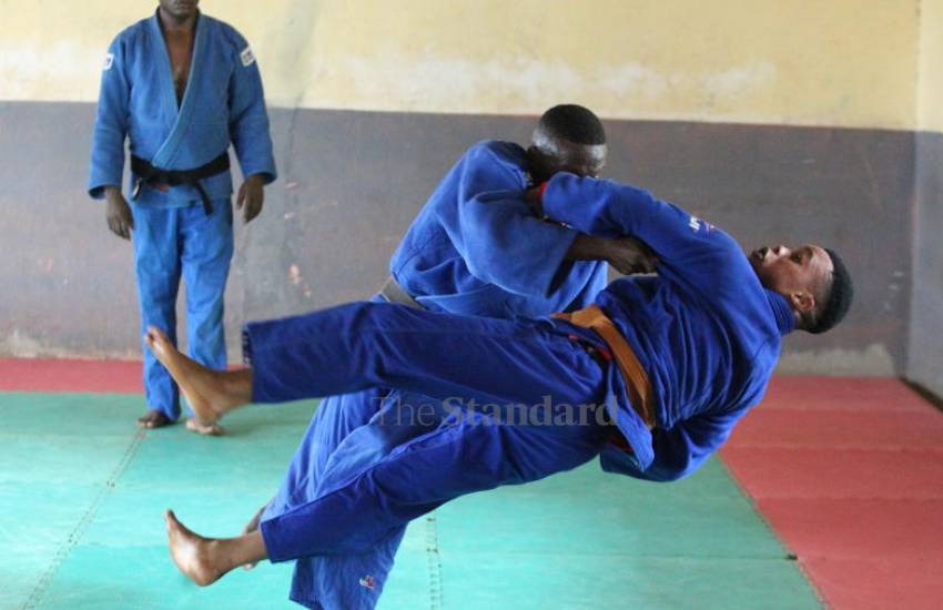 Judo: Fighting it out 