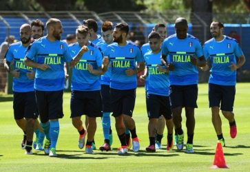 ITALY TACKLE ALBANIA: Azzurri look to insatiable 'Rooster' Belotti